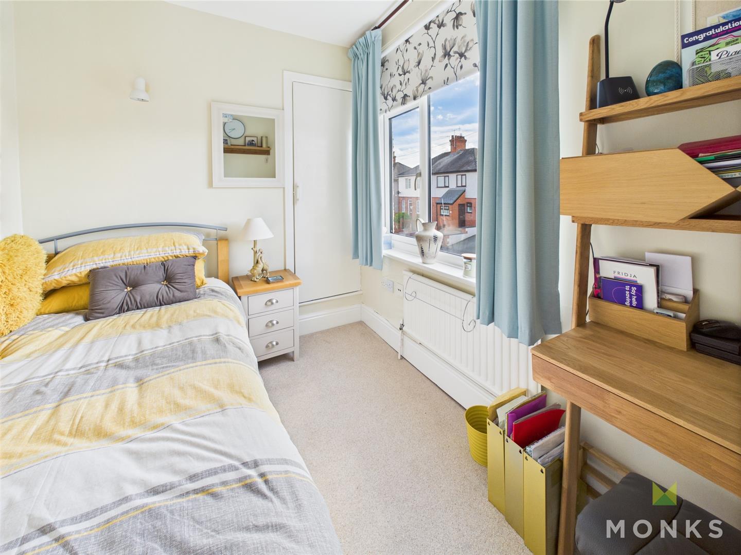 22 Vyrnwy Road, Oswestry, SY11 1NP For Sale